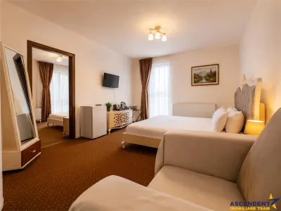 Colt de rai in Poiana Brasov: Rezidential/Pensiune amenajata, gata de preluare - foto 19