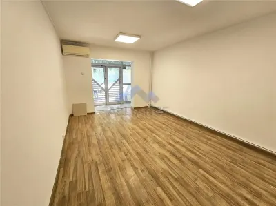 Zona Billa-str. Strapungerii Silvestru, spatiu birouri - Iasi
