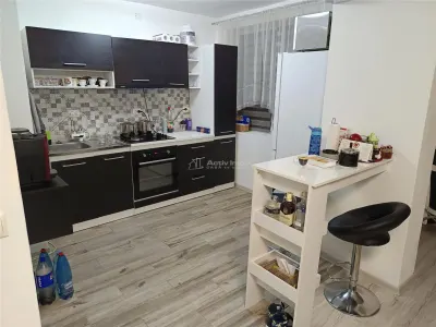 Apartament 2 camere in zona centrala Moldova Noua, langa piata - foto 4