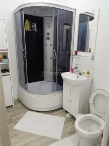 Apartament 2 camere in zona centrala Moldova Noua, langa piata - foto 9