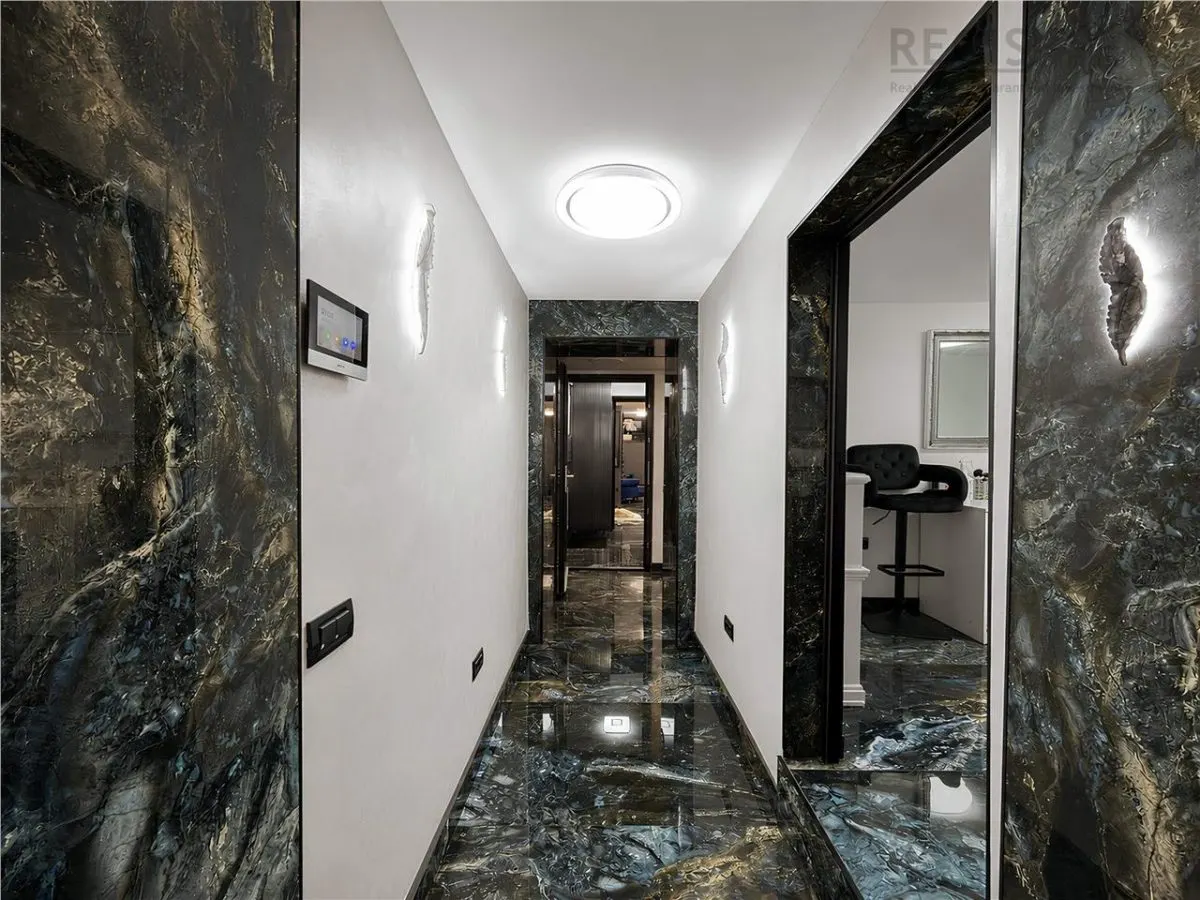 Spatiu comercial ultra finisat cu vad stradal zona Judetean - foto 4