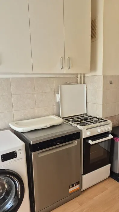 Apartament 2 camere Calea Bucuresti etajul 2 - foto 3