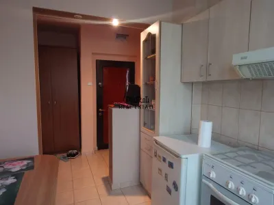 Apartament 3 camere Brad - foto 3