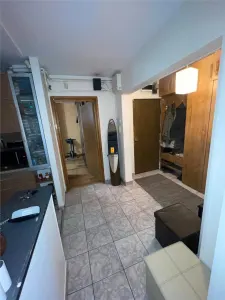 Inchiriere apartament  4  camere zona 9 Mai - foto 5