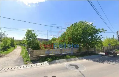 Badeni central com Scobinti  Iasi Teren 3000mp  parcelat  toate utilitatile - Badeni