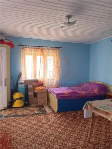 Badeni central com Scobinti  Iasi Teren 3000mp  parcelat  toate utilitatile - foto 9