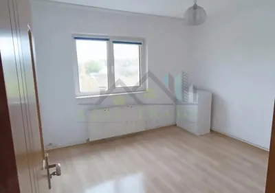 Apartament 3 camere, 2 bai zona Gemenii - foto 3