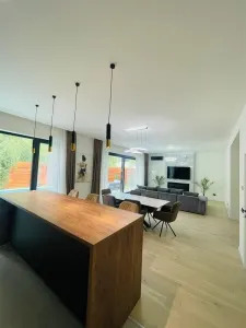 INCHIRIERE VILA 5 camere LUX cu piscina in Zona Erou  Iancu Nicolae - foto 5