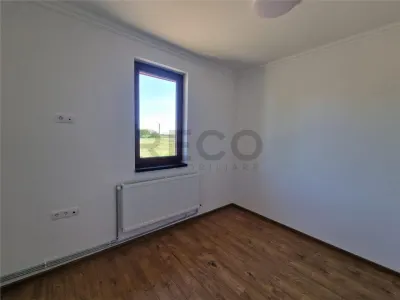 RECO Casa noua cu toate utilitatile in Bors - foto 20