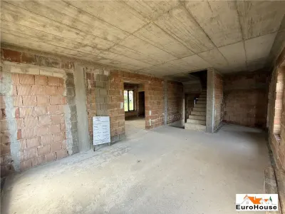 Casa De Vanzare P+E+M In Alba Iulia , Zona Oarda - foto 6