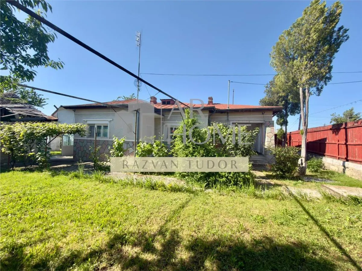 Casa 4 camere , cu beci ,1681m2 teren , Boldesti Scaeni - foto 1