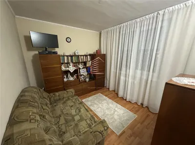 Apartament cu 2 camere, Velenta - foto 4