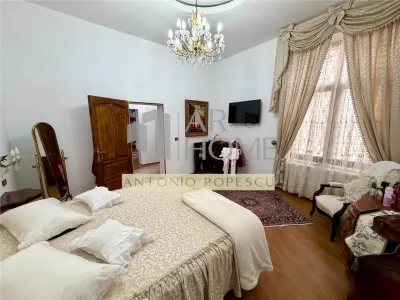 Casa 11 camere D+P,cu o arhitectura deosebita, ultracentral, Ploiesti. - foto 12