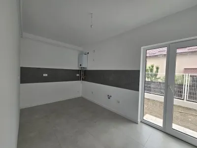 Vila insiruita - Popas Pacurari - Intabulat - Mutare imediata! - foto 4