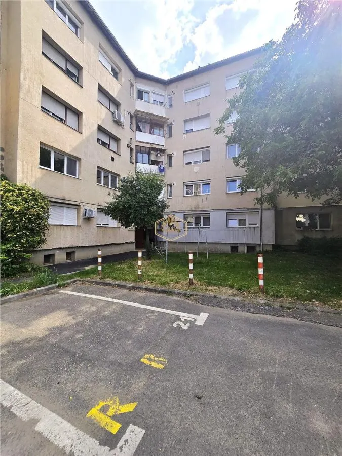 Apartament 3 camere | Bloc din BCA | Micro 16 - foto 17