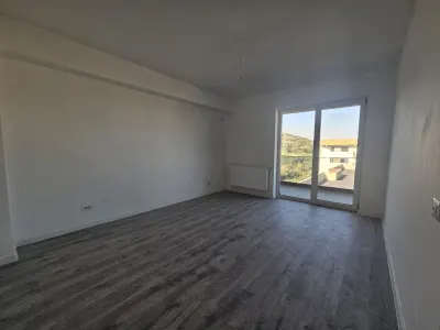 Apartament 2 camere - decomandat - 62mp - intabulat - Iasi