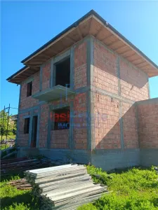 Valea Adanca str Vaii Vila duplex S=120mp teren 250mp - foto 6