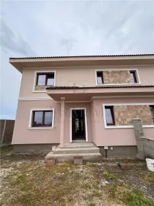 DUPLEX, Mosnita Noua, finisaje la alegere - Mosnita Noua