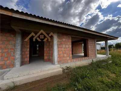 Casa la rosu, 3 dormitoare , Satu Nou de Jos - foto 8