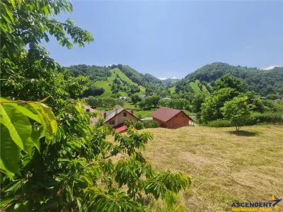 Deschidere spre crestele alpine+ documentatie turistica, 4.400 mp de inspiratie naturala - foto 2