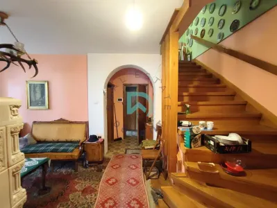 Casa singur in curte, zona  Brasovului Vechi - Brasov