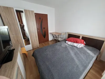 Apartament 3 camere Astra,decomandat,2 gr,120000 Euro - foto 2