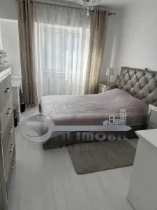 Apartament 4 camere ,97 mp, etaj 2, 2 bai, 2 balcoane- Pacurari- Kaufland - Iasi
