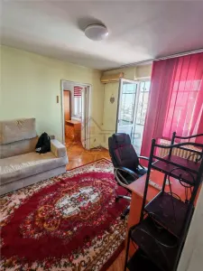 Apartament 2 camere Podu Ros - foto 2
