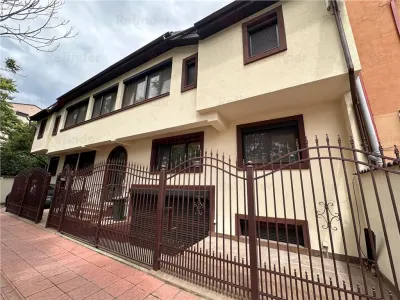 Vanzare imobil nou | Mosilor - Fainari | teren 246 mp | garaj | - Bucuresti