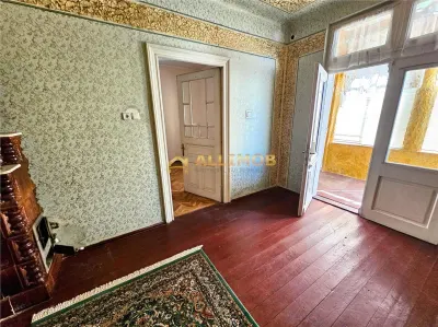 Casă de vânzare în zona Sala Sporturilor – ideală pentru locuit sau investiție - foto 9
