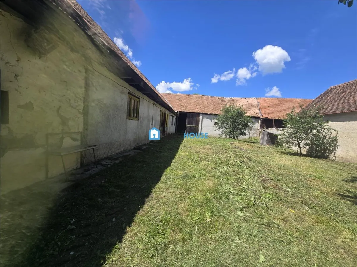 Casa Tradititionala Sercaia - Oportunitate de investitie - foto 2
