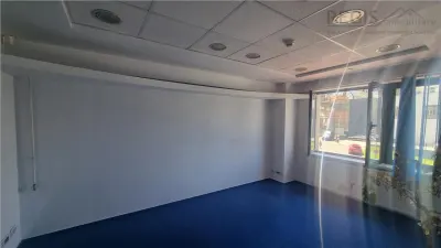 Spatiu comercial versatil in Centrul Civic - foto 2