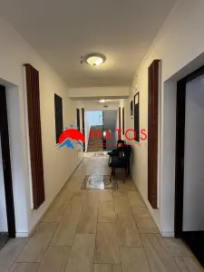 Vila de vanzare in Busteni | 11 camere, piscina si sauna | 620.000 € - foto 15