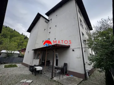 Vila de vanzare in Busteni | 11 camere, piscina si sauna | 620.000 € - foto 17