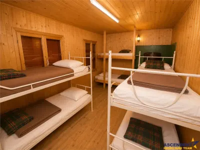 Casa/ Cabana+2.000 mp teren in miracolul naturii autentice,Bucin(Praid), Harghita. - foto 4