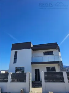 Vila moderna de 4 camere in Cristian - foto 10