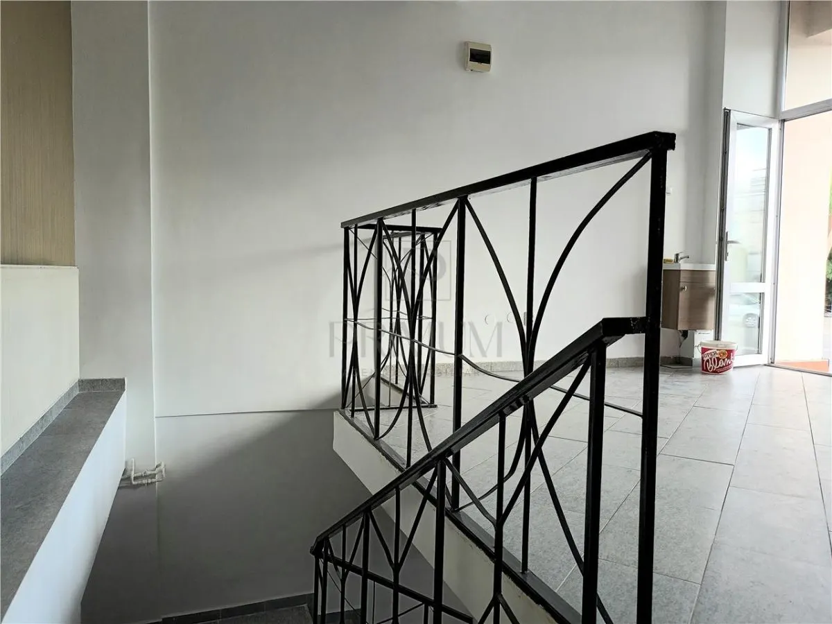 Spatiu comercial SAD, vitrina mare - Lipovei - foto 3