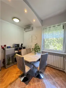 Medicina, apartament 2 camere, centrala proprie, parcare in curte - foto 5