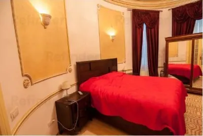 Vanzare apartament exclusivist in vila | Ultracentral - Piata Sfantul Stefan | 265 mp | - foto 6