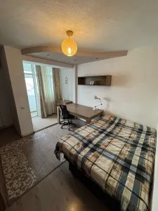 Ap. 2 camere CD, 51.5mp,  et. intermediar, Podu Ros - Iasi