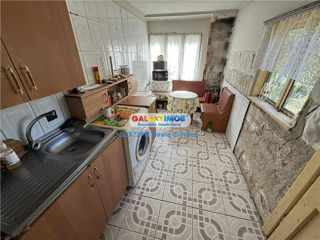 Vanzare casa batraneasca Baicoi Prahova - foto 9