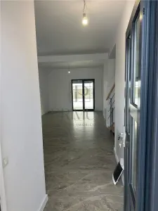 Moșnița Nouă- Duplex P+M- 3 dormitoare - foto 4