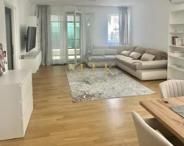 Apartament 3 camere lux I  Herastrau I Curte proprie 81MP - Bucuresti