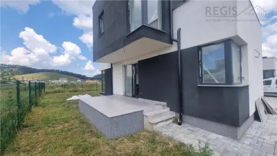 Vila moderna de 5 camere zona Sanpetru Brasov - Sanpetru