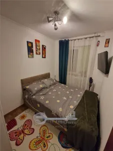 Apartament 3 camere, Tatarasi, etaj intermediar - Iasi