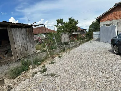 CASA SOLIDA CU TEREN SI CURTE,  BOCSA VASIOVA. COMISION ZERO - foto 22