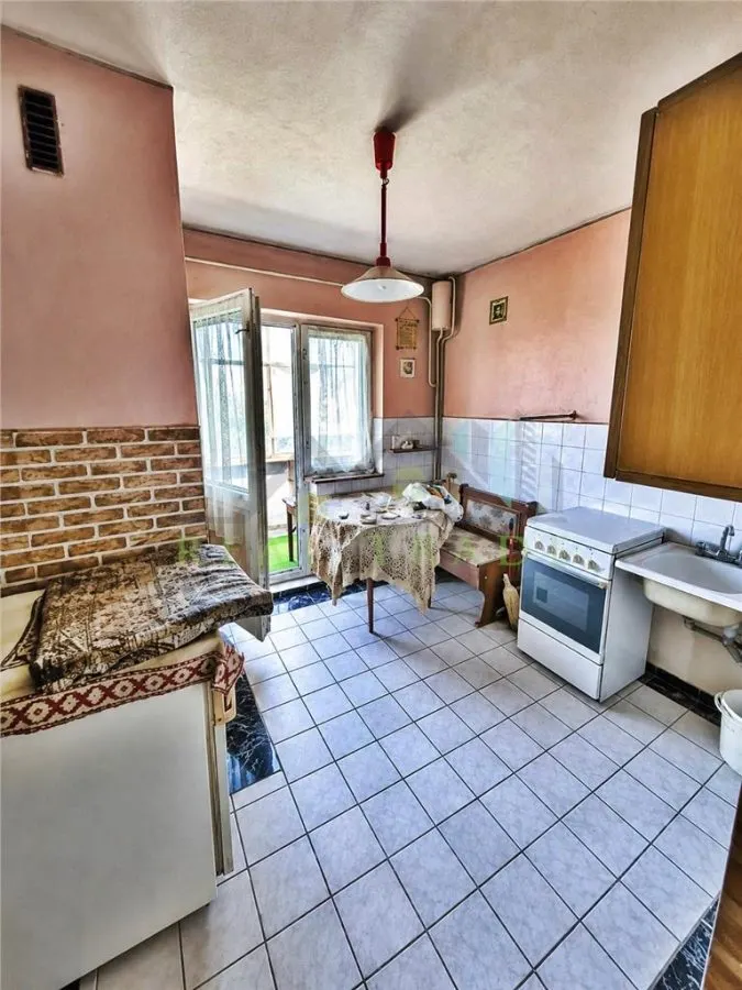 Apartament 2 camere decomandat Harmanului - foto 1
