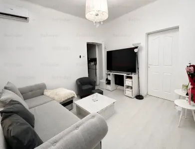 Vanzare apartament 2 camere | ultracentral | Armeneasca | fara risc sau urgenta | Parter inalt /D+P+3E | cladire renovata | apartament lux | - foto 4