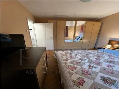 Piata 700 - 2 Camere - Etaj 2 - Decomandat - Centrala Proprie - foto 4