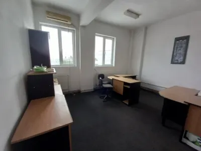 Spatiu de birouri 160  mp in Ploiesti, zona Sud. - foto 10
